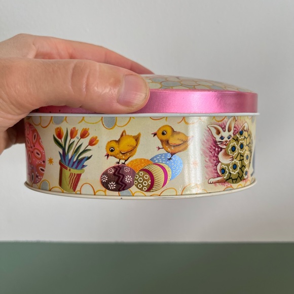 Baret Ware vintage Easter tin box - Picture 5 of 9